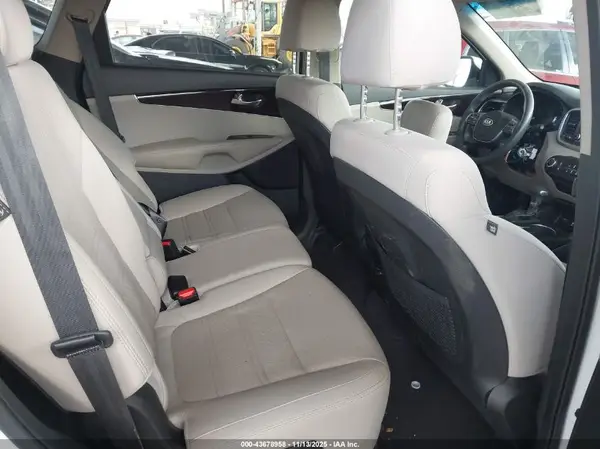 5XYPGDA38KG479176 2019 KIA SORENTO - Image 8