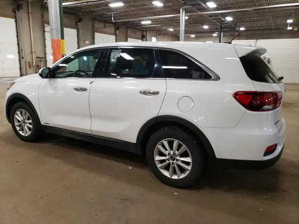 5XYPGDA38KG502049 2019 KIA SORENTO - Image 2
