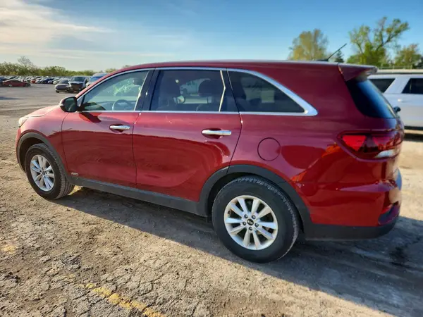 5XYPGDA38KG506019 2019 KIA SORENTO - Image 2