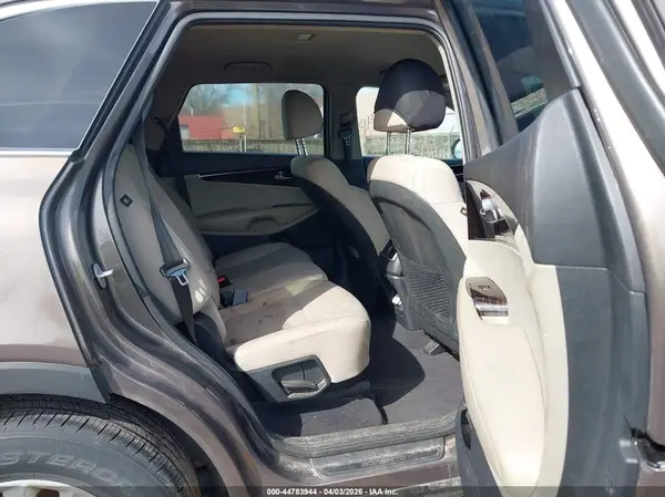 5XYPGDA38KG514590 2019 KIA SORENTO - Image 8