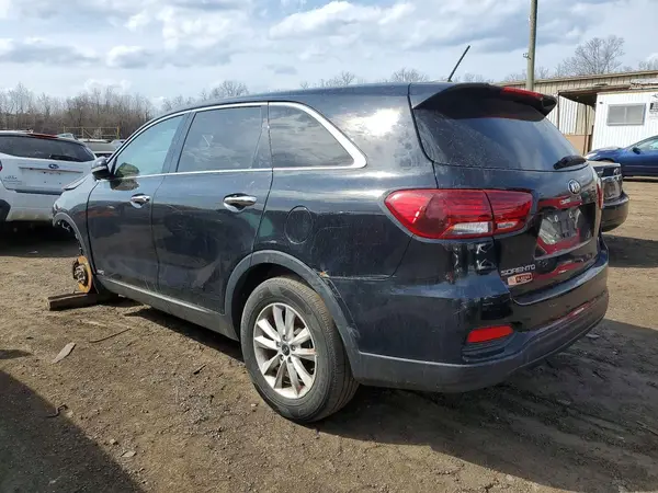 5XYPGDA38KG524214 2019 KIA SORENTO - Image 2