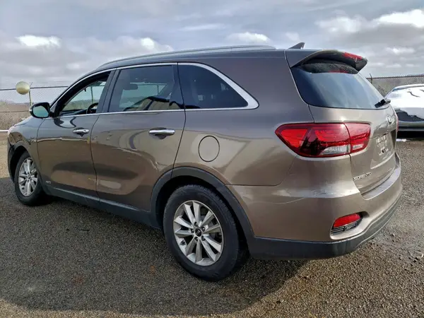 5XYPGDA38KG545337 2019 KIA SORENTO - Image 2