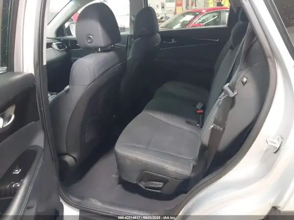 5XYPGDA38KG550909 2019 KIA SORENTO - Image 8