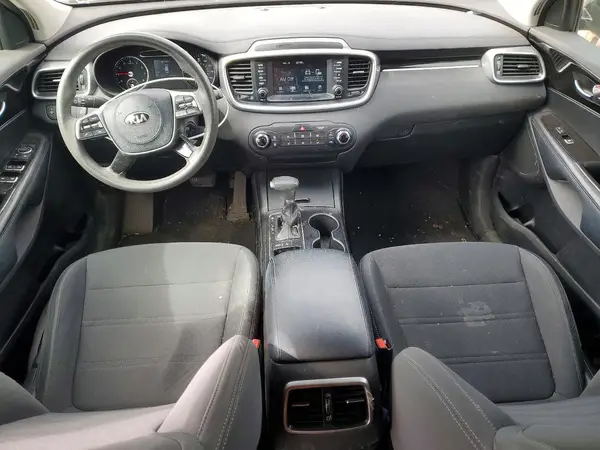 5XYPGDA38KG551705 2019 KIA SORENTO - Image 8