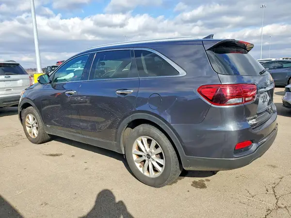 5XYPGDA38KG557004 2019 KIA SORENTO - Image 2