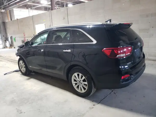 5XYPGDA38KG563014 2019 KIA SORENTO - Image 2