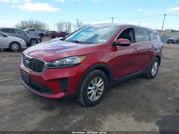 5XYPGDA38KG569363 2019 KIA SORENTO - Image 2