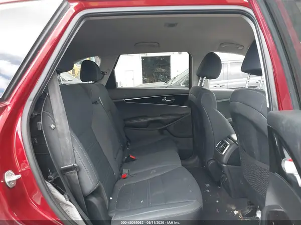 5XYPGDA38KG569363 2019 KIA SORENTO - Image 8