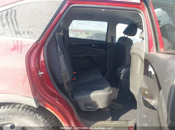 5XYPGDA38KG584669 2019 KIA SORENTO - Image 8