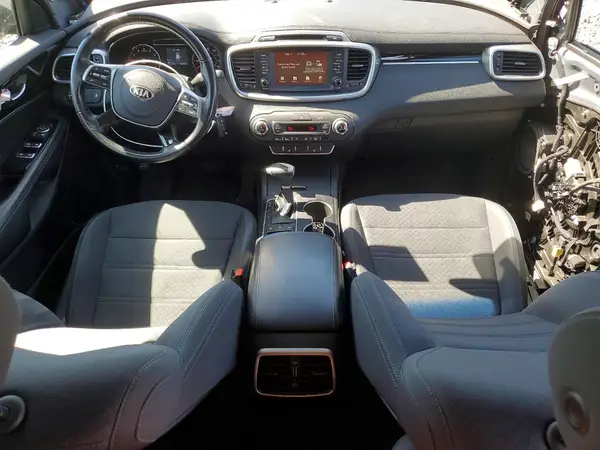 5XYPGDA38KG603611 2019 KIA SORENTO - Image 8