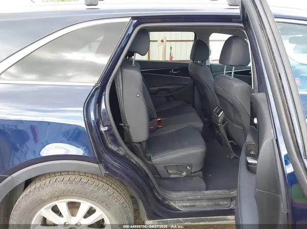 5XYPGDA38LG649800 2020 KIA SORENTO - Image 8