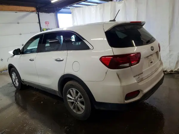 5XYPGDA38LG695949 2020 KIA SORENTO - Image 2