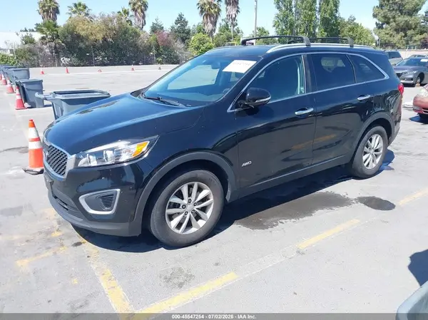 5XYPGDA39GG021007 2016 KIA SORENTO - Image 2