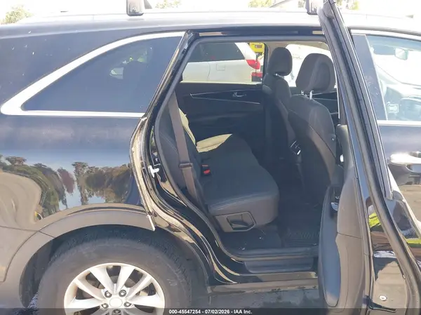 5XYPGDA39GG021007 2016 KIA SORENTO - Image 8