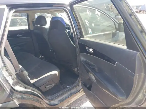 5XYPGDA39GG022965 2016 KIA SORENTO - Image 8