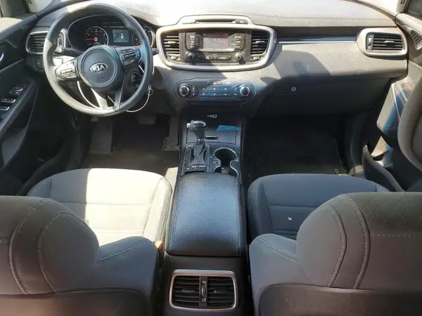 5XYPGDA39GG027910 2016 KIA SORENTO - Image 8