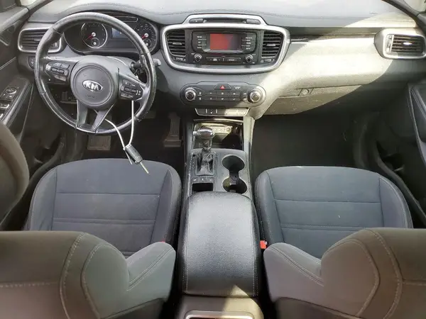 5XYPGDA39GG031147 2016 KIA SORENTO - Image 8