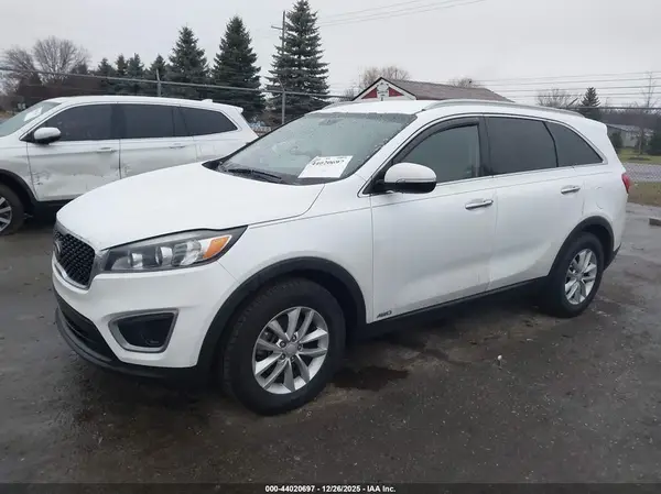 5XYPGDA39GG034999 2016 KIA SORENTO - Image 2