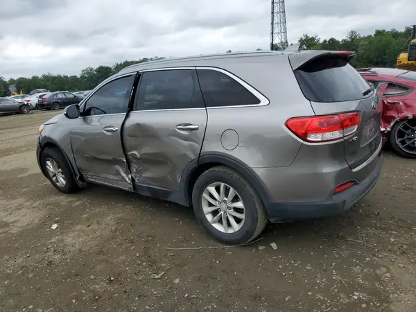 5XYPGDA39GG038258 2016 KIA SORENTO - Image 2