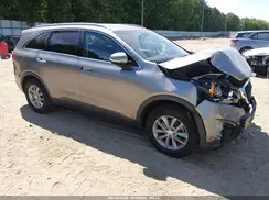 5XYPGDA39GG044142 2016 KIA SORENTO
