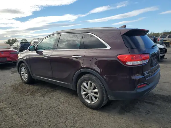 5XYPGDA39GG055304 2016 KIA SORENTO - Image 2