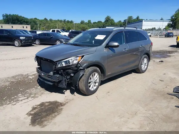 5XYPGDA39GG056467 2016 KIA SORENTO - Image 2