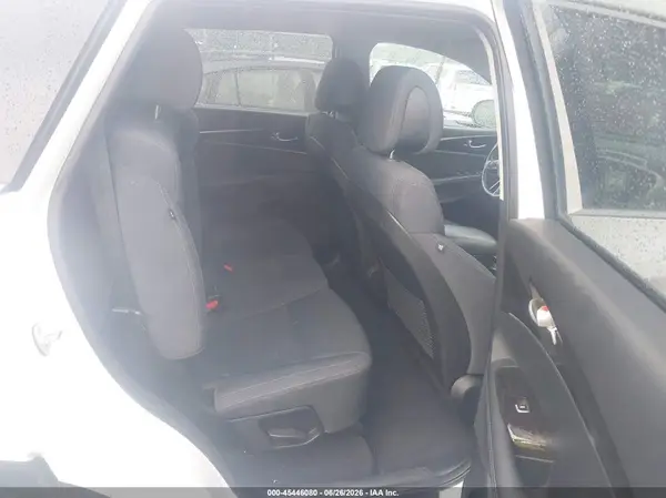 5XYPGDA39GG070479 2016 KIA SORENTO - Image 8
