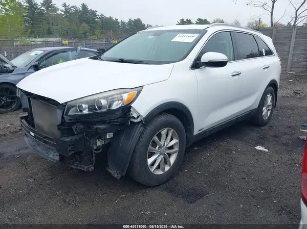 5XYPGDA39GG077271 2016 KIA SORENTO - Image 2