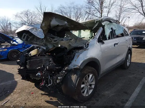 5XYPGDA39GG127294 2016 KIA SORENTO - Image 2