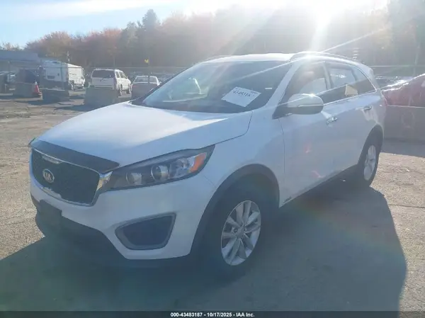 5XYPGDA39GG146153 2016 KIA SORENTO - Image 2