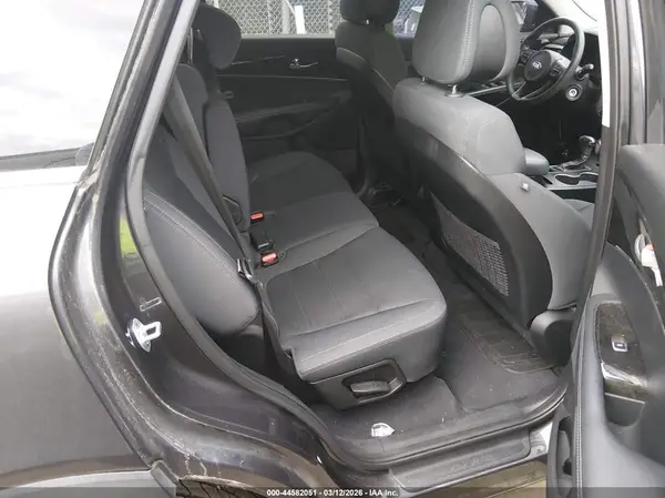 5XYPGDA39GG148971 2016 KIA SORENTO - Image 8