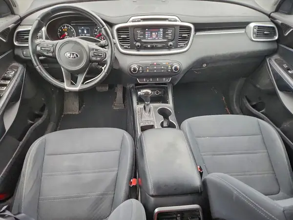 5XYPGDA39GG158173 2016 KIA SORENTO - Image 8