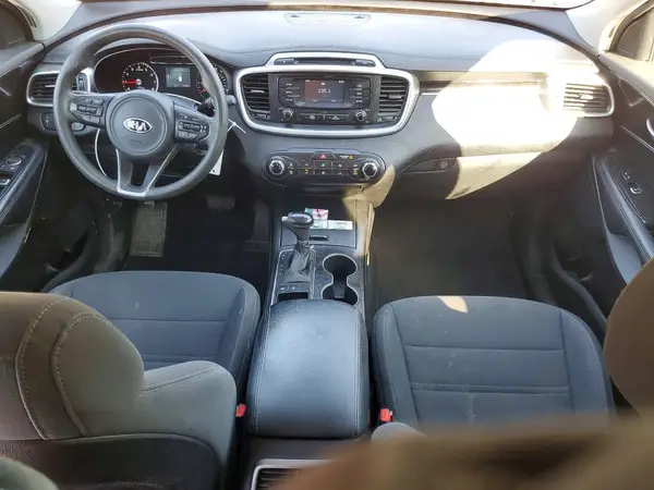 5XYPGDA39GG158500 2016 KIA SORENTO - Image 8