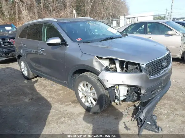 5XYPGDA39GG169559 2016 KIA SORENTO - Image 1