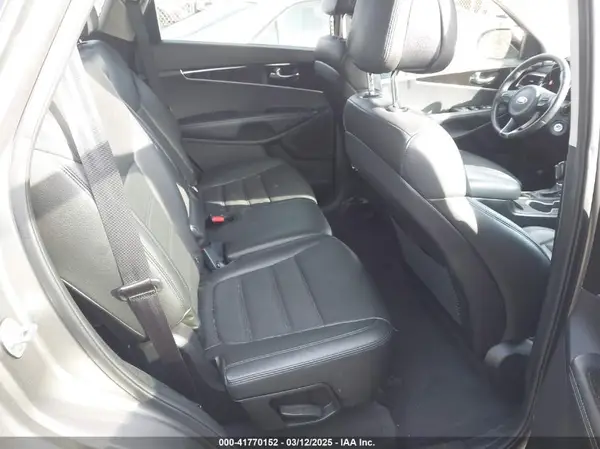 5XYPGDA39GG169559 2016 KIA SORENTO - Image 8