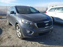 5XYPGDA39GG173241 2016 KIA SORENTO