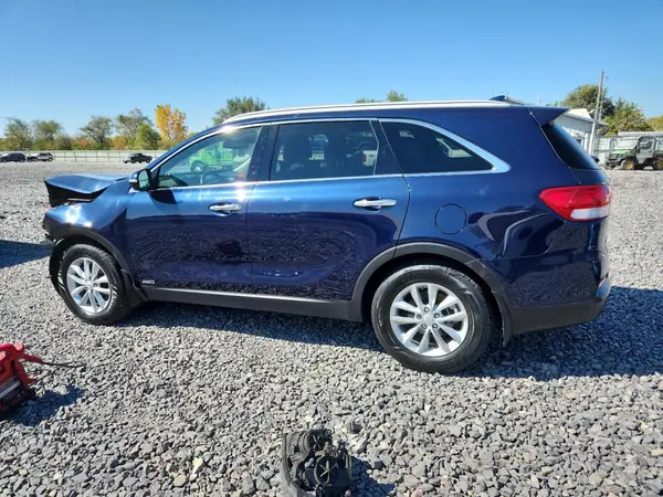 5XYPGDA39HG198478 2017 KIA SORENTO - Image 2
