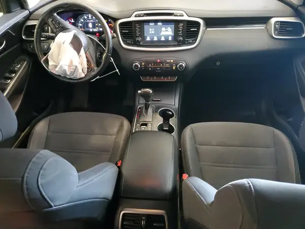 5XYPGDA39HG206417 2017 KIA SORENTO - Image 8