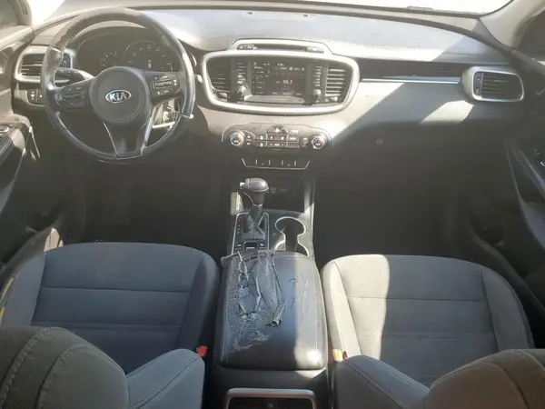 5XYPGDA39HG211942 2017 KIA SORENTO - Image 8