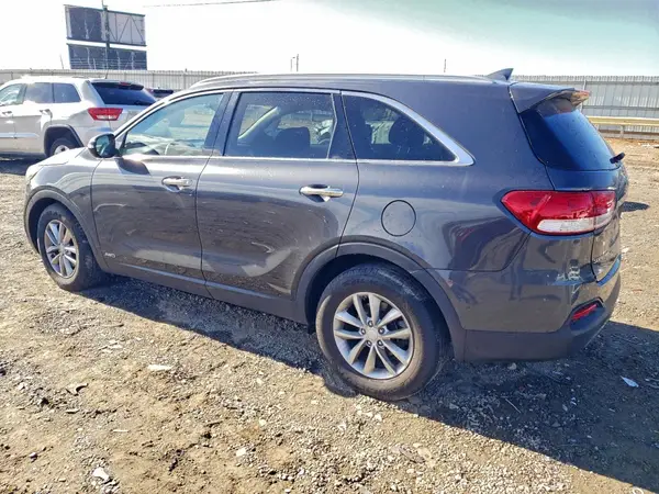 5XYPGDA39HG247002 2017 KIA SORENTO - Image 2