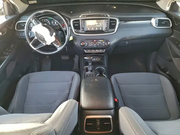 5XYPGDA39HG247002 2017 KIA SORENTO - Image 8