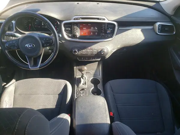 5XYPGDA39HG255486 2017 KIA SORENTO - Image 8