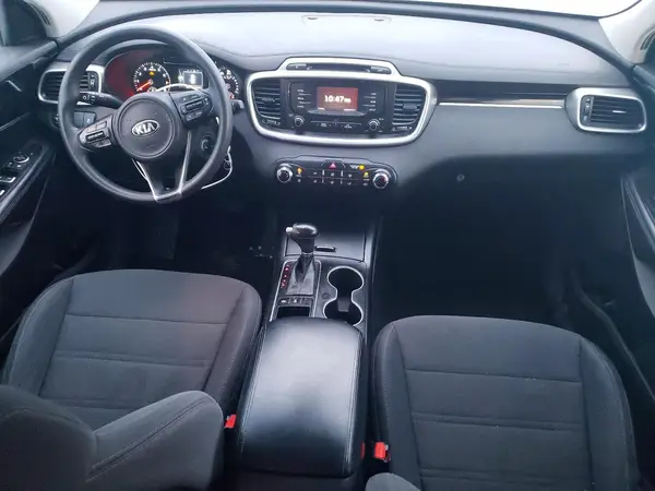 5XYPGDA39HG259196 2017 KIA SORENTO - Image 8