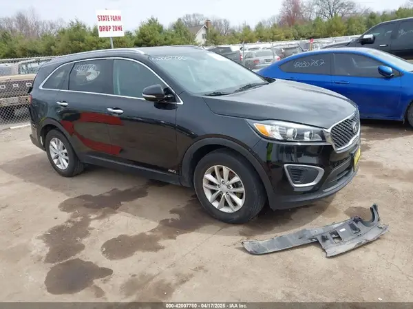 5XYPGDA39HG259490 2017 KIA SORENTO - Image 1