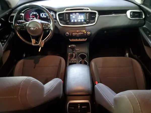 5XYPGDA39HG264866 2017 KIA SORENTO - Image 8