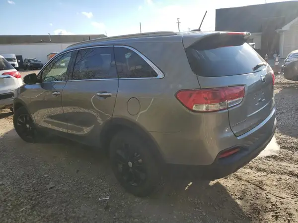 5XYPGDA39HG270148 2017 KIA SORENTO - Image 2