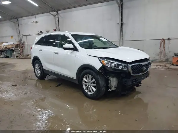 5XYPGDA39HG270912 2017 KIA SORENTO - Image 1