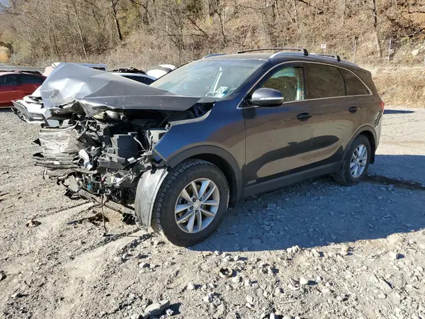 5XYPGDA39HG274328 2017 KIA SORENTO - Image 1