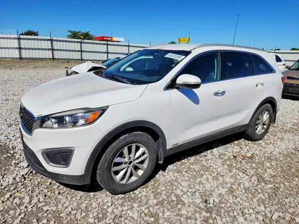 5XYPGDA39HG275074 2017 KIA SORENTO - Image 1