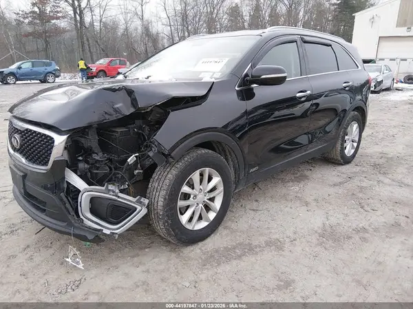 5XYPGDA39HG278539 2017 KIA SORENTO - Image 2